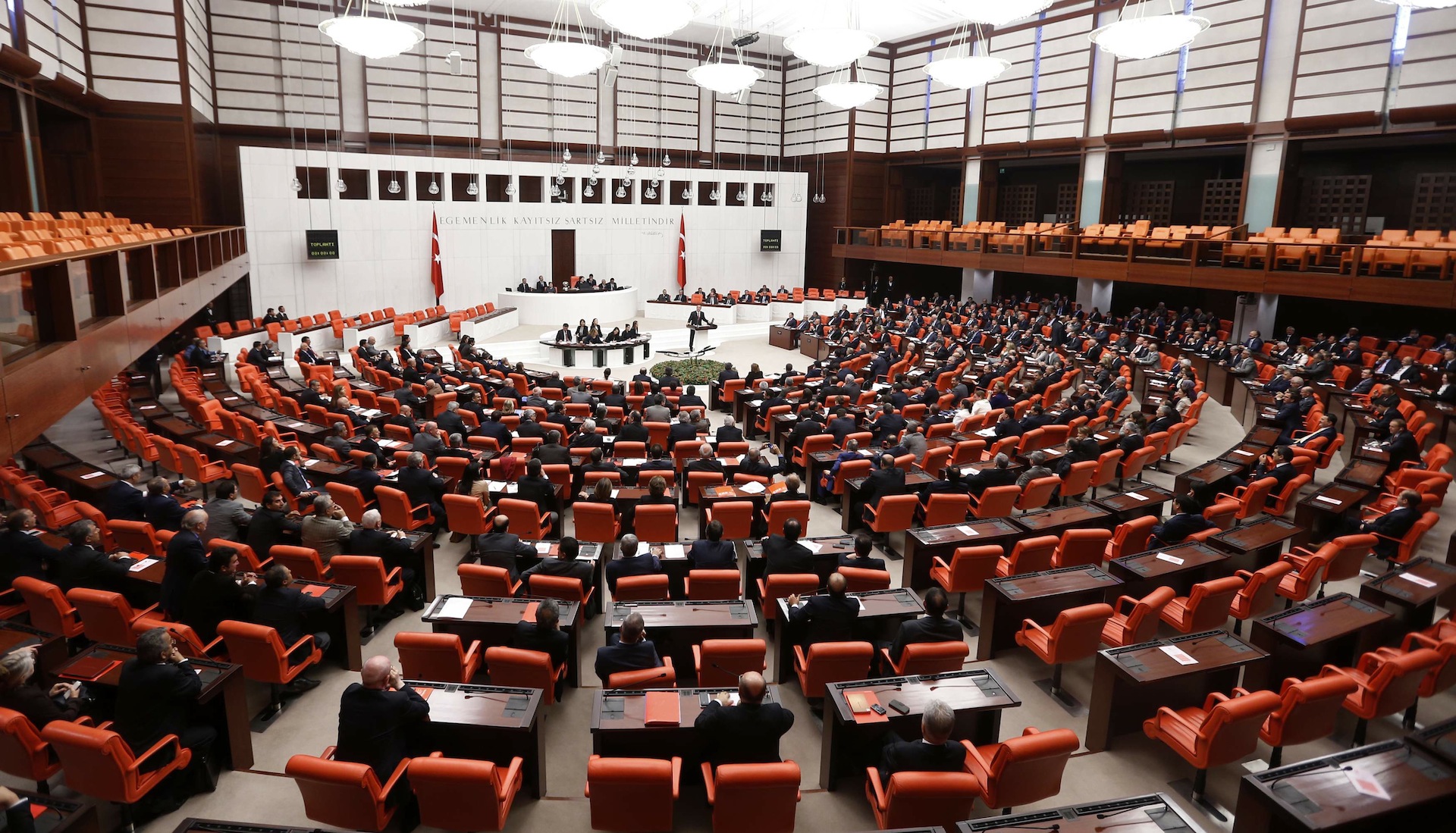 Art�k Uygulama Bekliyor